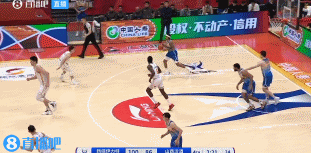 谁的部将?新疆外援罗伯-爱德华兹17中12 砍全队最高29分另6板5助