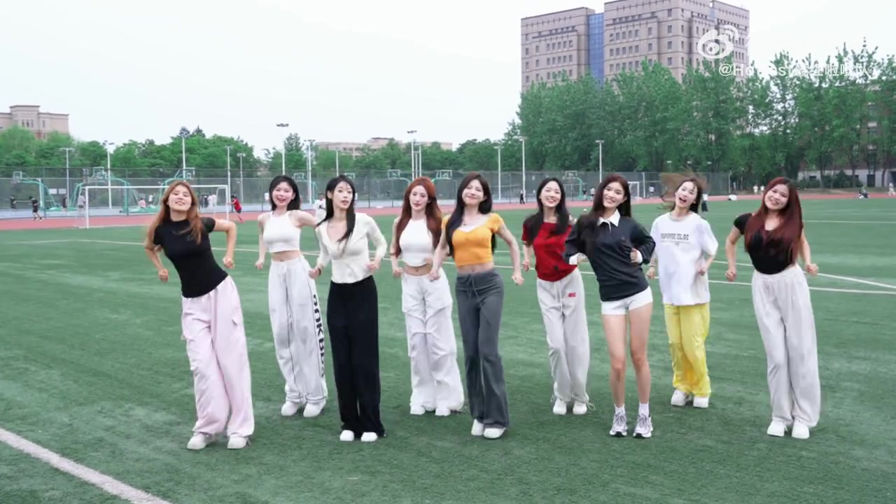 😍浙江啦啦队上新：好喜欢雨后的杭州 非赛季想拍什么就拍什么